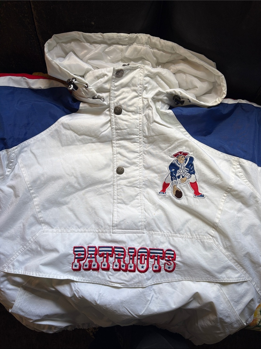 New England Patriots Men’s White Pullover Jacket